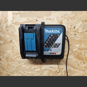 Makita Batterilader holder